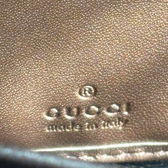 Gucci Metallic Zip-Around Leather Wallet - Picture 6 of 13